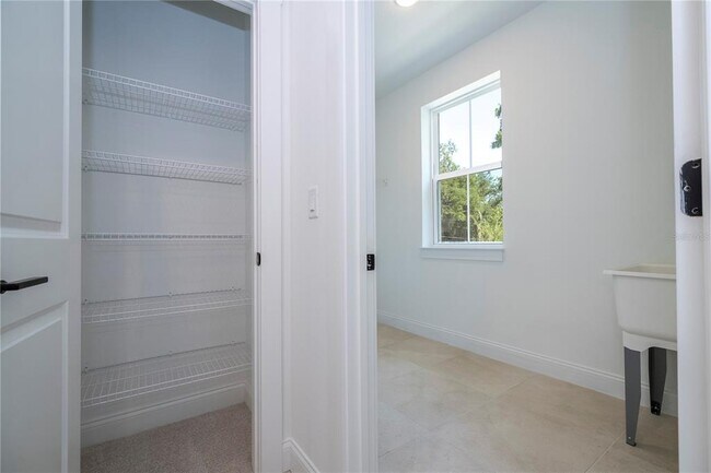Building Photo - 2180 Forest Cir