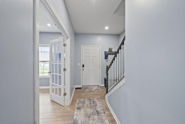 Building Photo - 1059 Honeycomb Ln