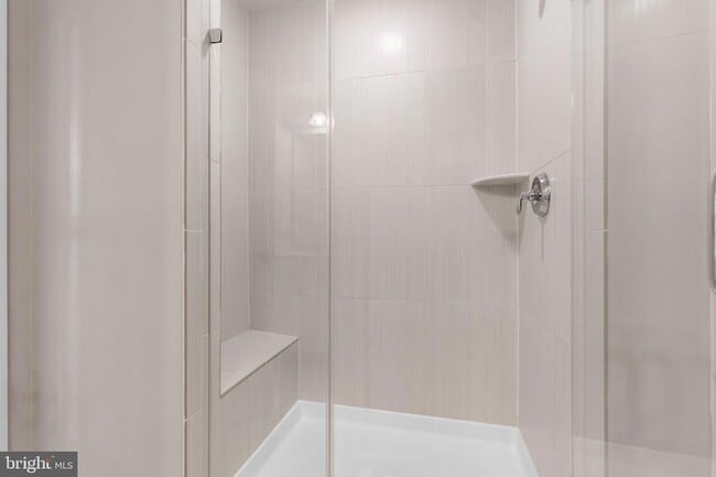 Building Photo - 9713 Glassy Creek Way