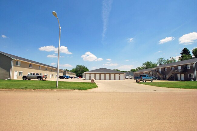 Primary Photo - 100 Industrial Dr