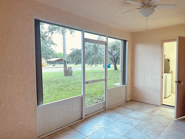 Building Photo - 2088 SE Wild Meadow Cir