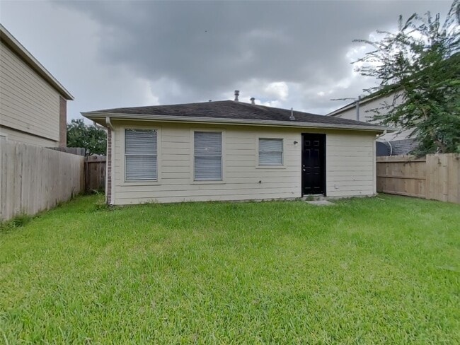 Building Photo - 15019 Easingwold Dr