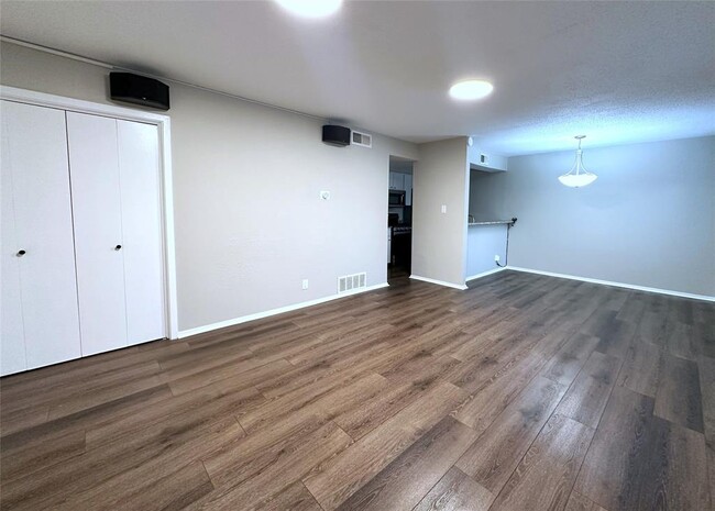 Building Photo - 7801 Shoal Creek Blvd