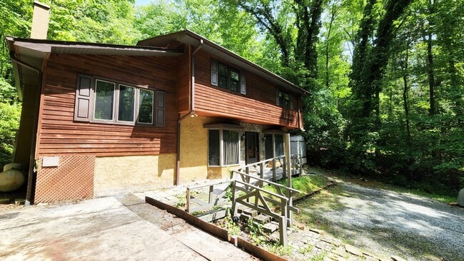 Primary Photo - Private Home