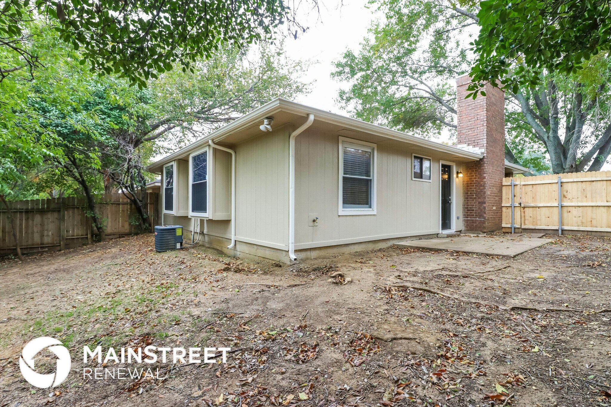 Building Photo - 331 Angelina Dr