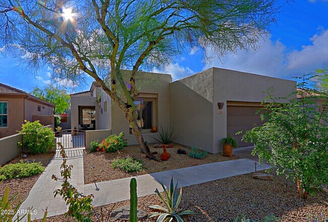 Building Photo - 6939 E Bramble Berry Ln