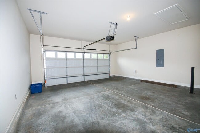 Building Photo - 214 Brighton Park Way