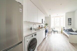 Building Photo - Rise at Berkeley