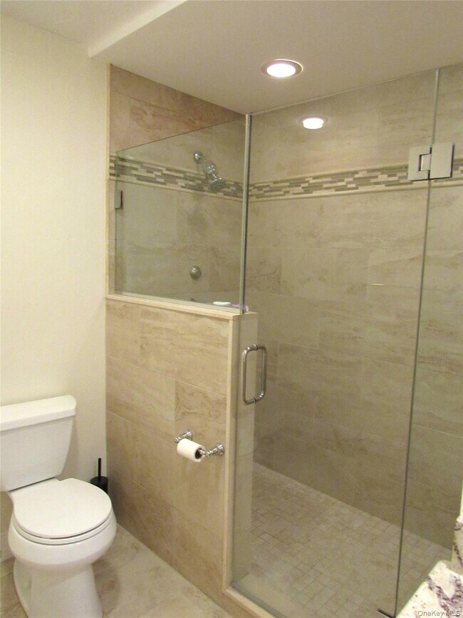 Building Photo - 604 Heritage Hills