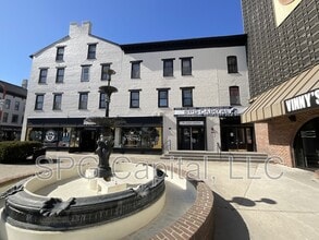 Building Photo - 5 Center Square