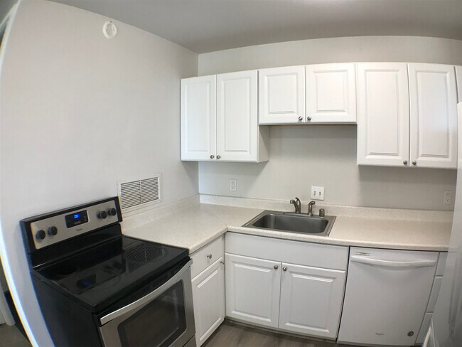 Building Photo - 259NEW
