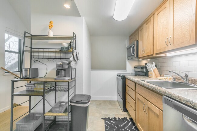 Keurig Duo - 515 Donofrio Dr