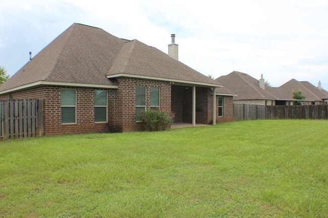 Building Photo - 4/3 IN FAIRHOPE'S NATURES TRAIL