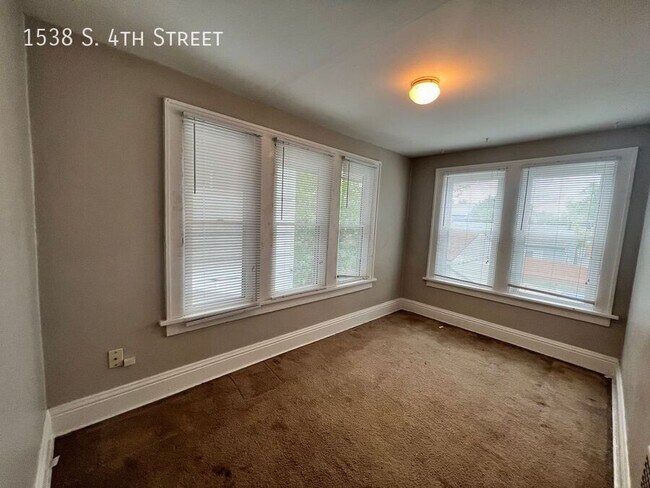 Building Photo - 1538 S 4th St