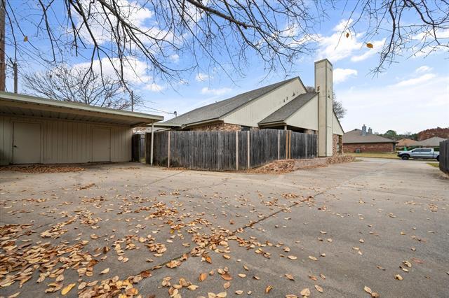 Building Photo - 5204 Yucca Dr