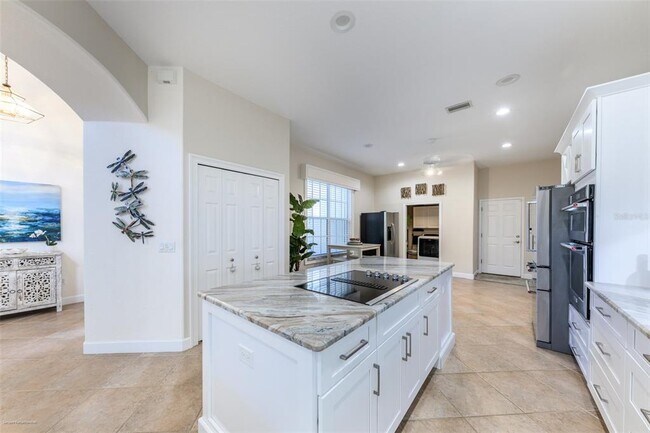 Building Photo - 3209 Sunset Key Cir