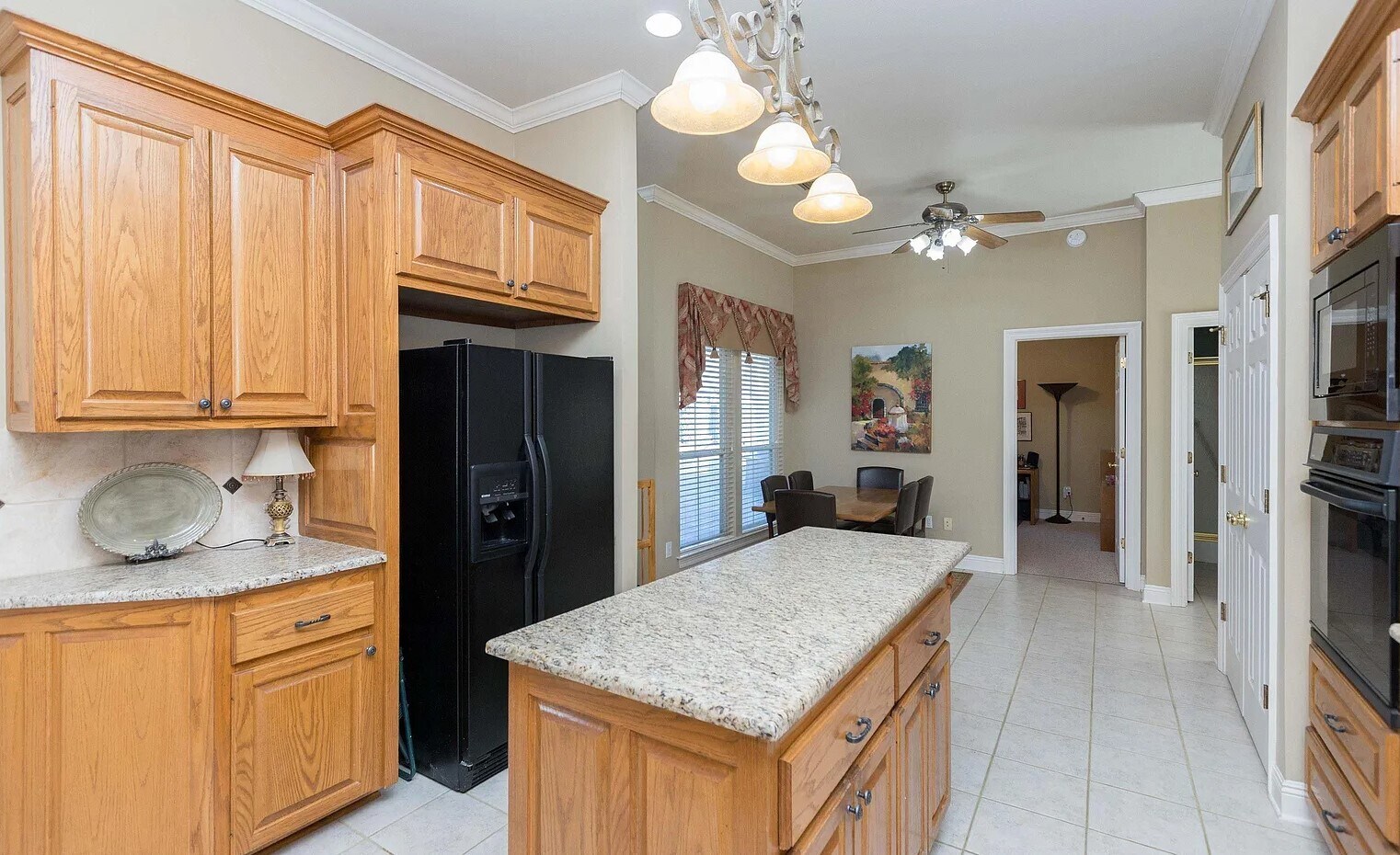 Kitchen - 10557 Sweetbrook Ave