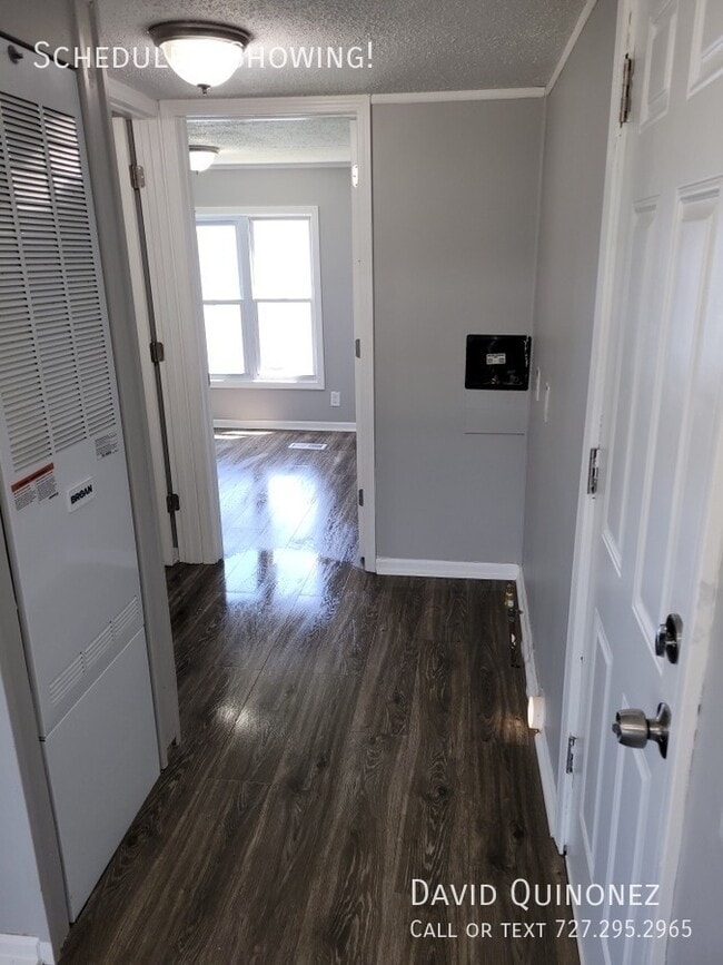 Building Photo - 113 Foxglove Ln