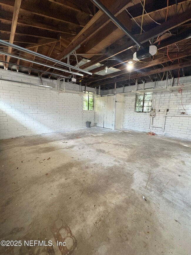 Building Photo - 3150 Belden Cir