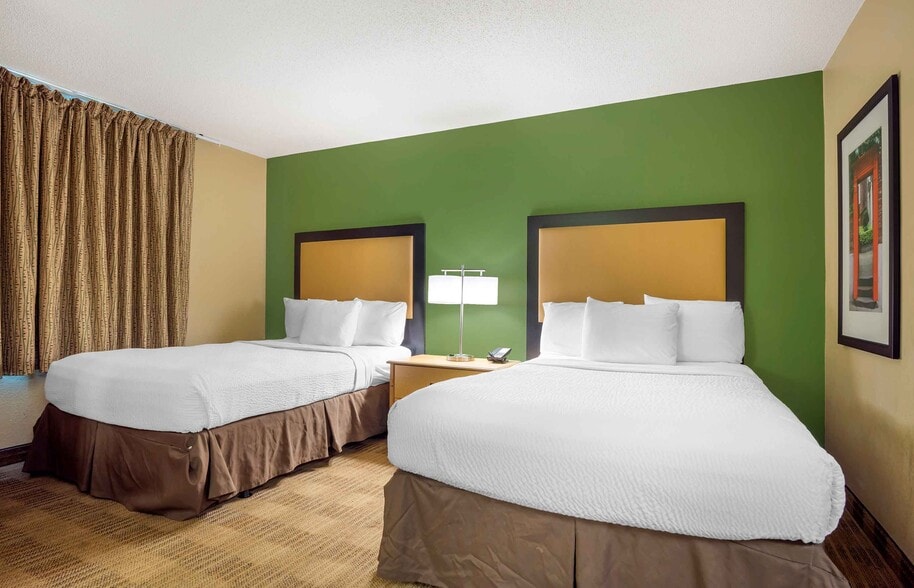 Building Photo - Furnished Studio-Phoenix - Airport - Tempe