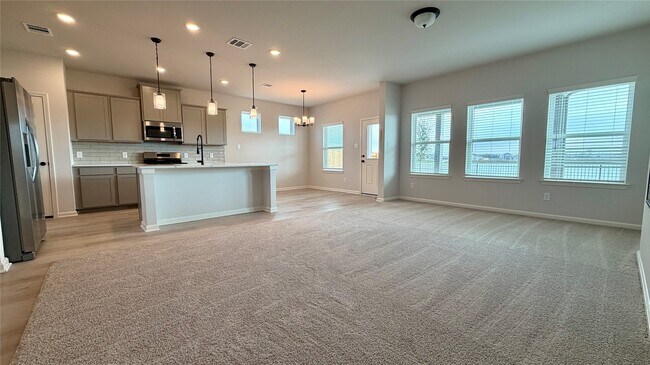 Building Photo - 3418 Lago Norence Dr