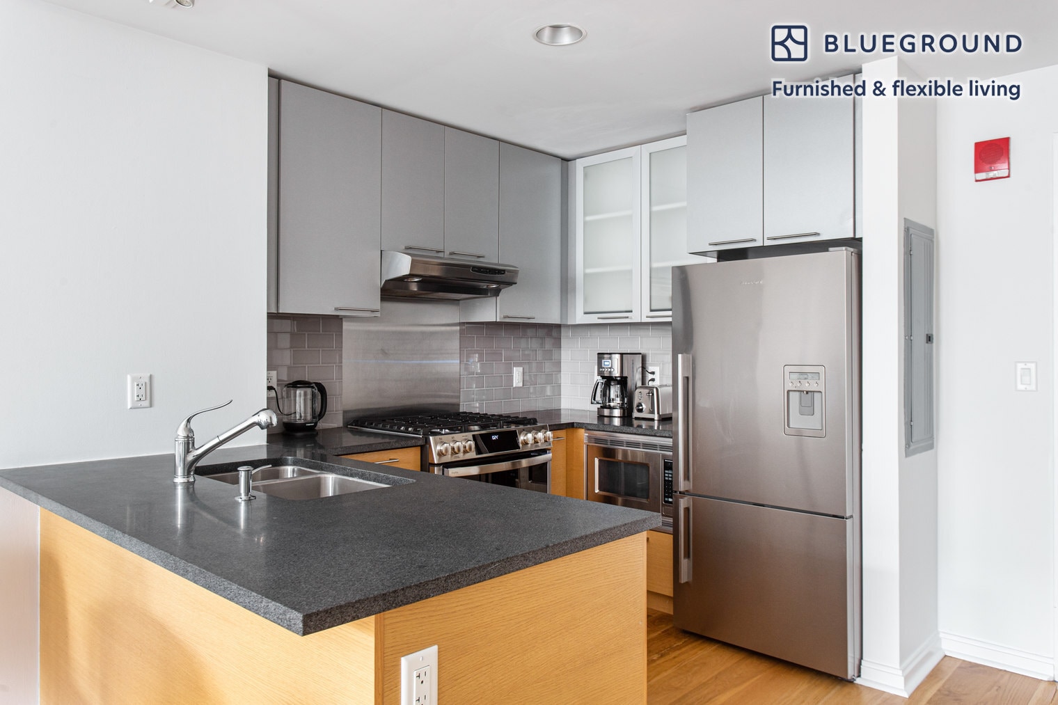 Building Photo - 303 Third Street-SI FL1-ID387