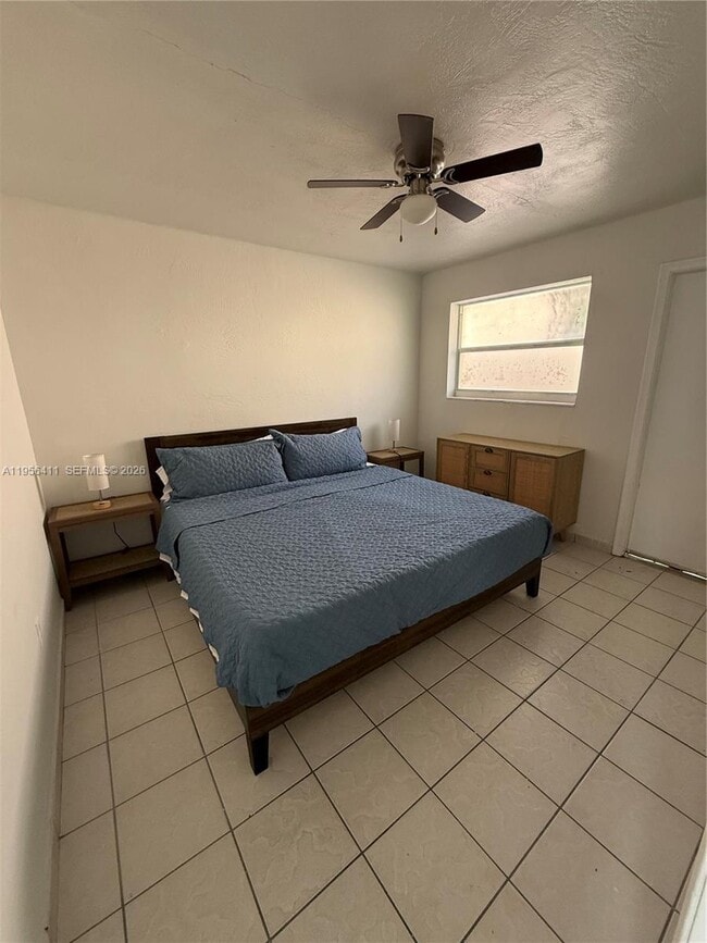 Building Photo - 654 W 29th St