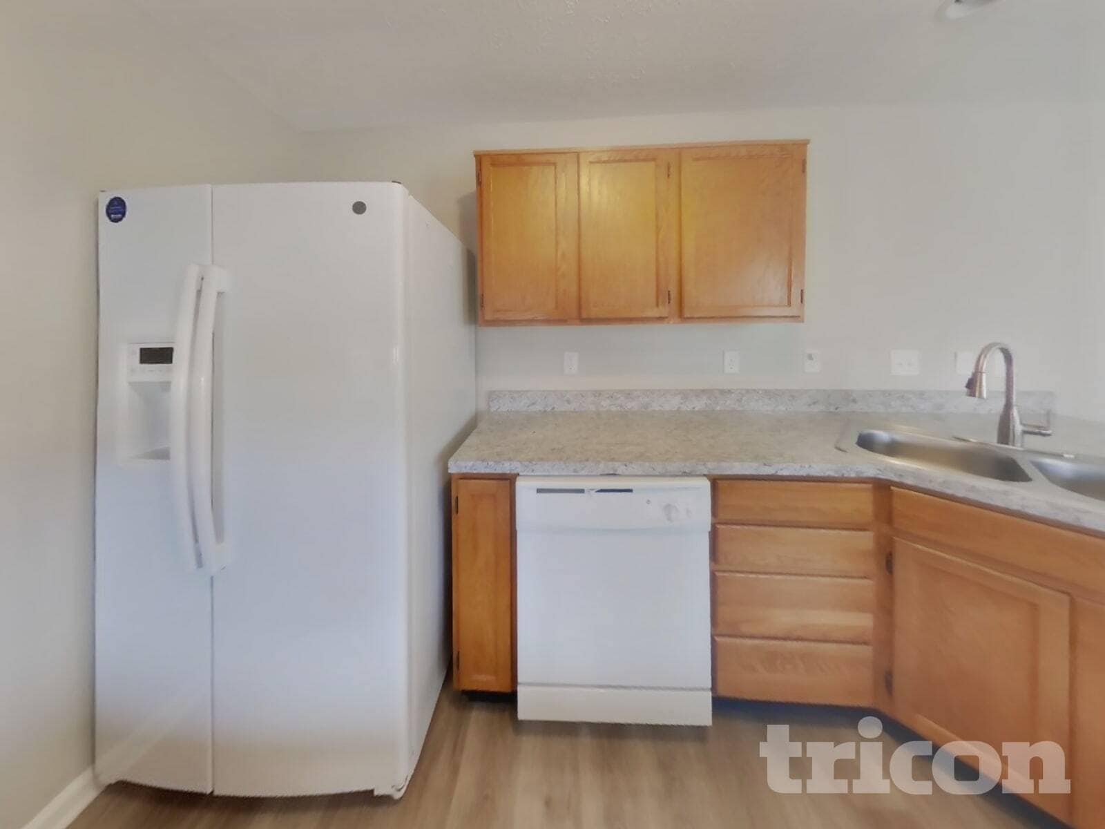 Building Photo - 604 Mountain Pine Dr