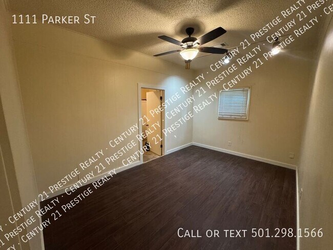 Building Photo - 1111 Parker St