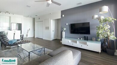 Building Photo - 4950 W Prescott St