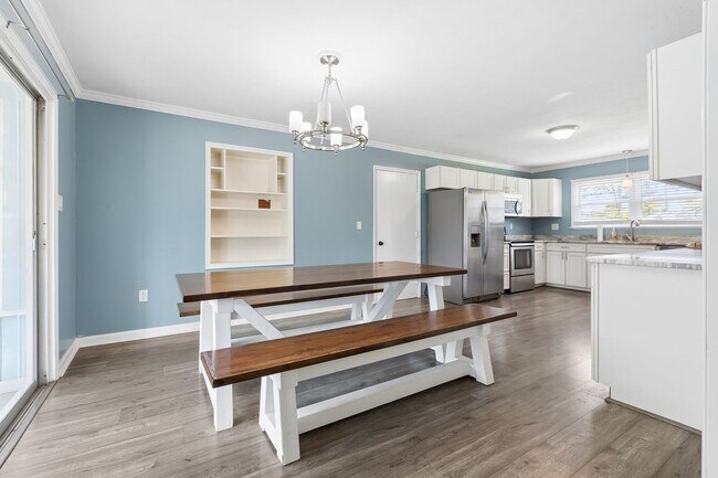 Building Photo - 29 Adriatic Ave
