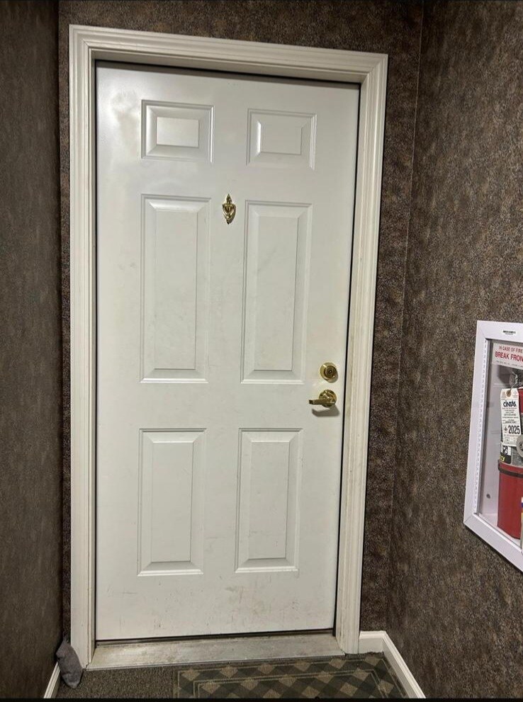 Building Photo - 233 Legends Creek Pl