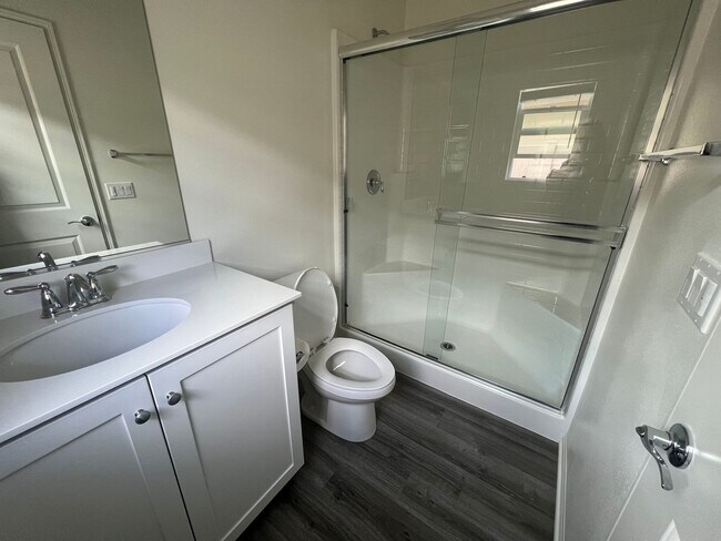 Building Photo - THIS HOME COMES WITH AN ADU