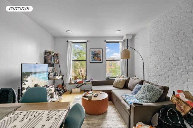 Building Photo - 566 Vanderbilt Ave