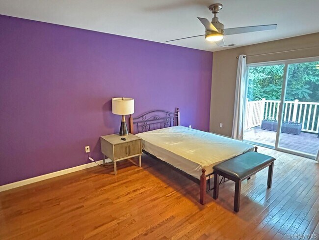 Building Photo - 54 Fairways Dr