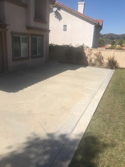 Building Photo - Incredible 5 Bed 2.5 Bath House Located In San Marcos