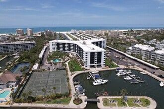 Building Photo - 5855 Midnight Pass Rd