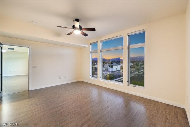 Building Photo - 8925 W Flamingo Rd