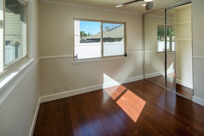 Building Photo - Beautiful Upgraded Single Family Home