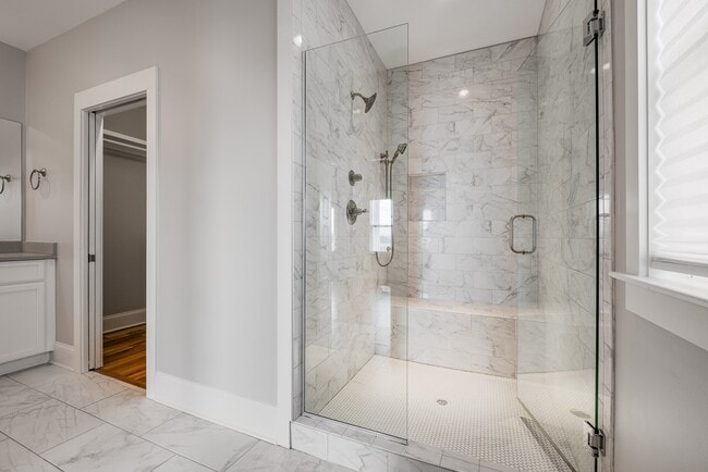 Building Photo - 4604A Michigan Ave