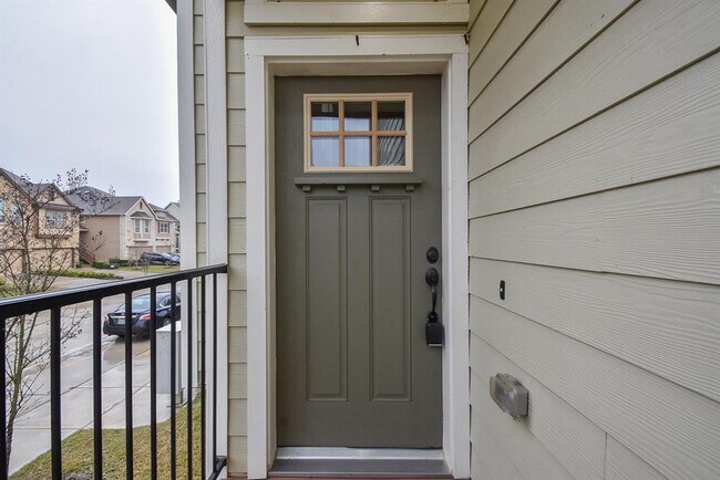 Building Photo - 23322 Del Rosso St