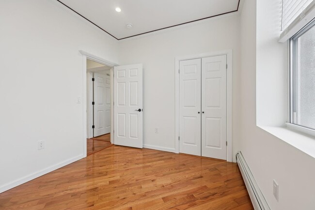 Building Photo - 239 Desoto Pl