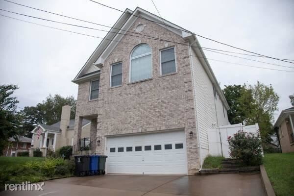 Building Photo - 1 br, 1 bath Apartment - 2918 18th St S