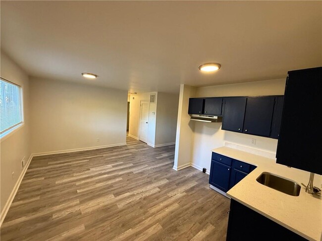 Building Photo - 1159 Tamarack Trail