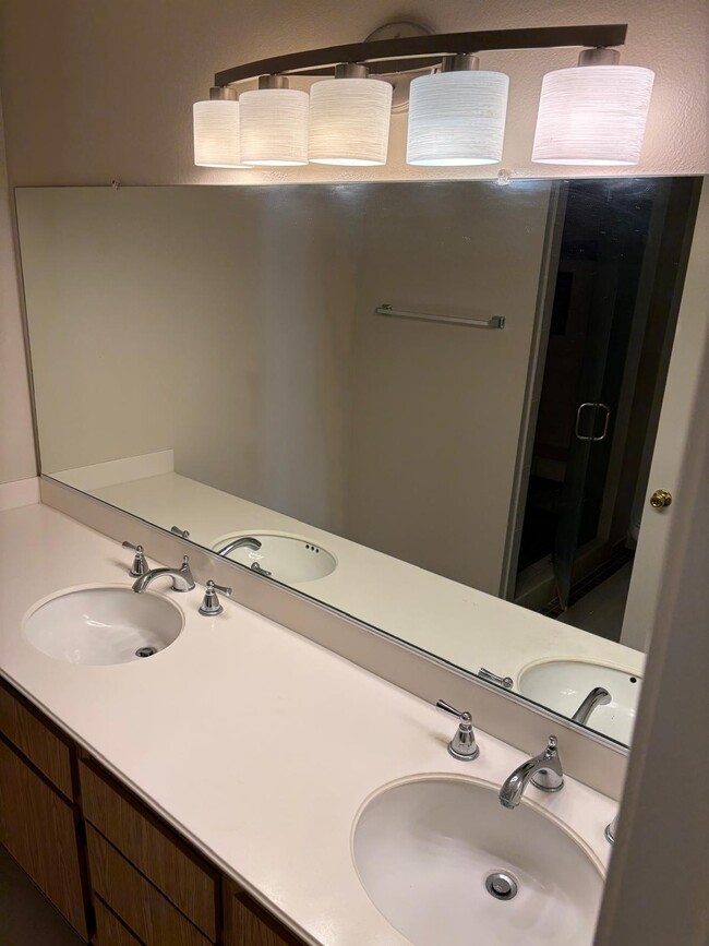 Building Photo - 1137 Mission Verde Dr