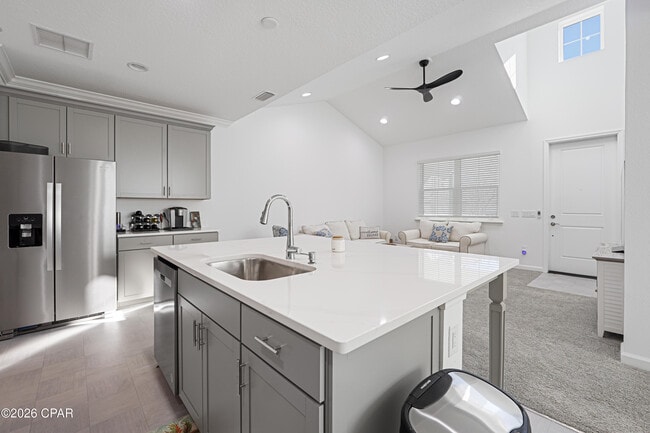 Building Photo - 8746 Sand dollar Dr