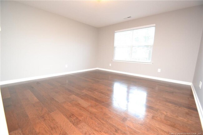 Building Photo - 1028 Laurel Twist Rd