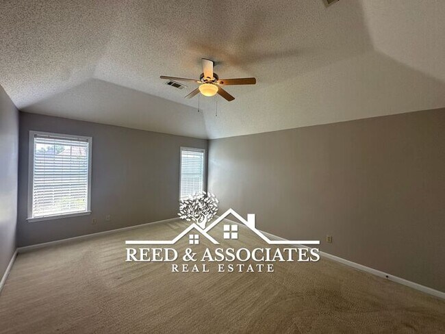 Building Photo - 3 Bedroom in Cordova-Appling Area