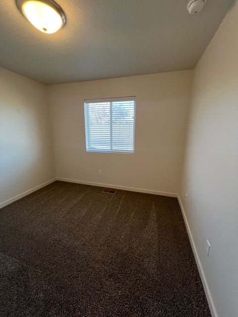 Building Photo - 3 Bed 2 Bath in Nampa!