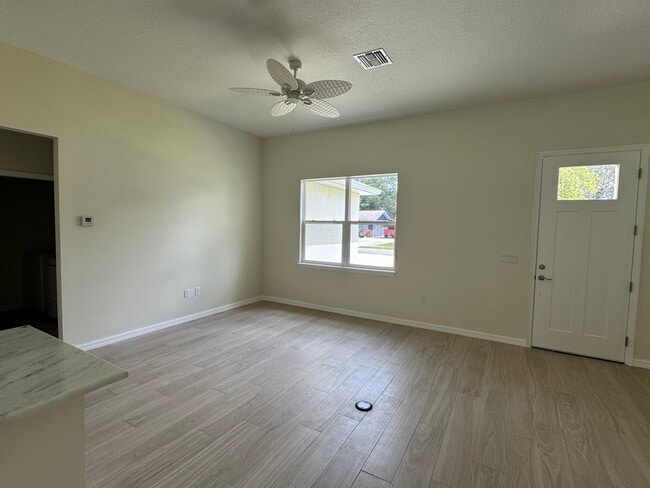 Building Photo - 247 Debary Dr